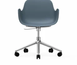 Chaise de bureau avec accoudoirs en aluminium et pp bleu Form - Normann Copenhagen