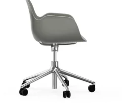 Chaise de bureau avec accoudoirs en aluminium et pp gris Form - Normann Copenhagen