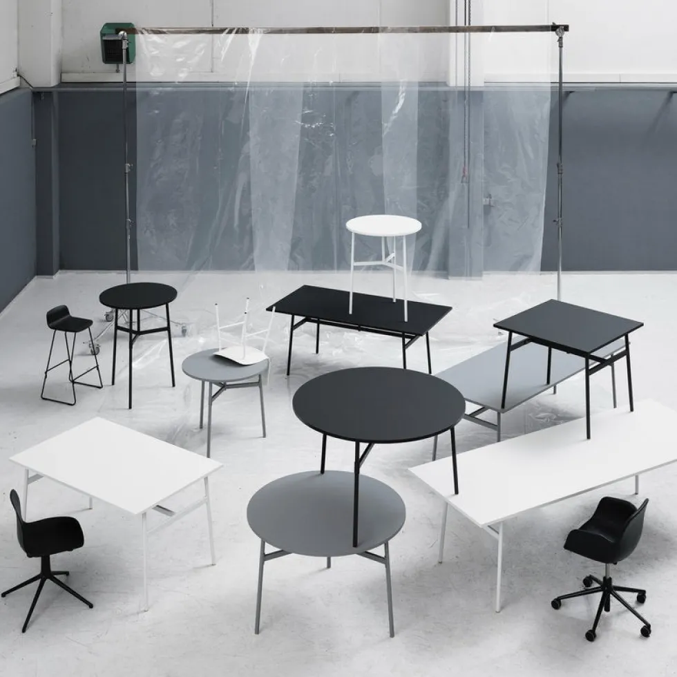 Chaise de bureau avec accoudoirs en aluminium et pp vert Form - Normann Copenhagen