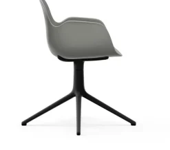 Chaise de bureau avec accoudoirs en polypropylene grise et base noire Swivel 4L Grey - Normann Copenhagen