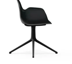 Chaise de bureau avec accoudoirs en polypropylene noire et base noire Swivel 4L noir - Normann Copenhagen
