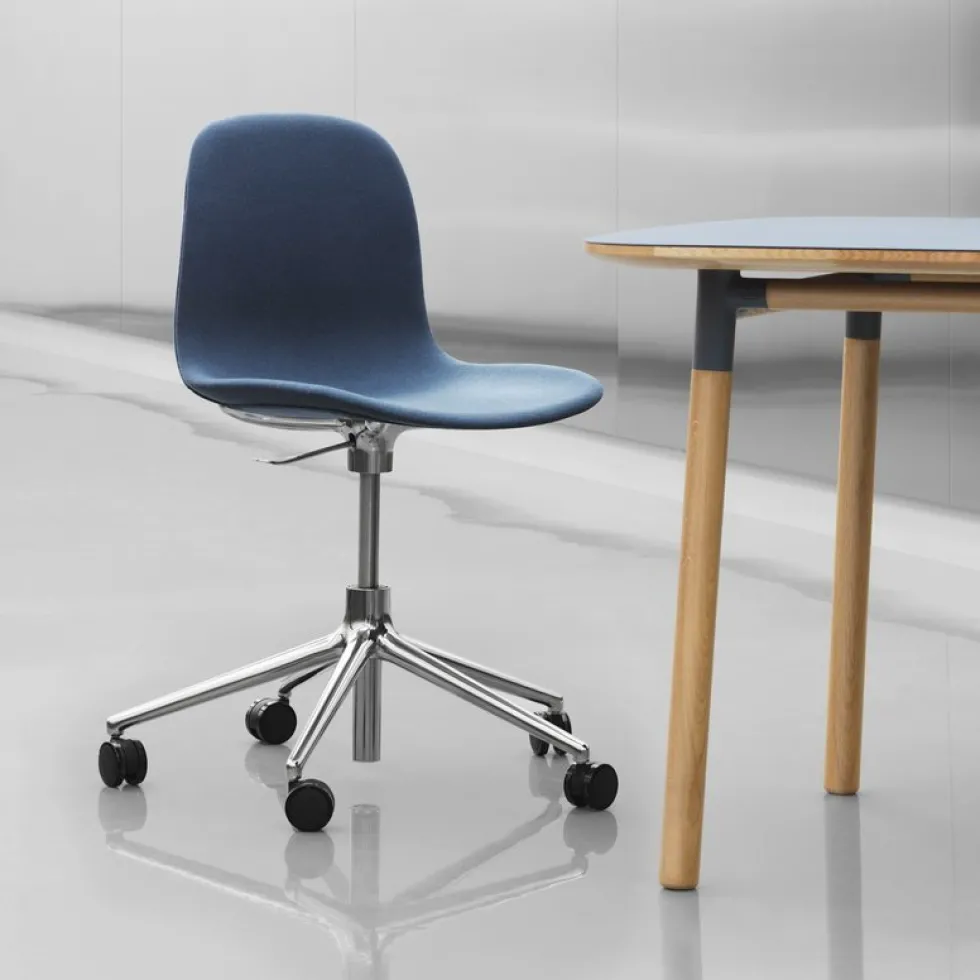 Chaise de bureau en aluminium et pp blanc Form - Normann Copenhagen