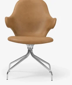 Chaise de bureau en aluminium poli et tissu en cuir cognac Catch - &tradition