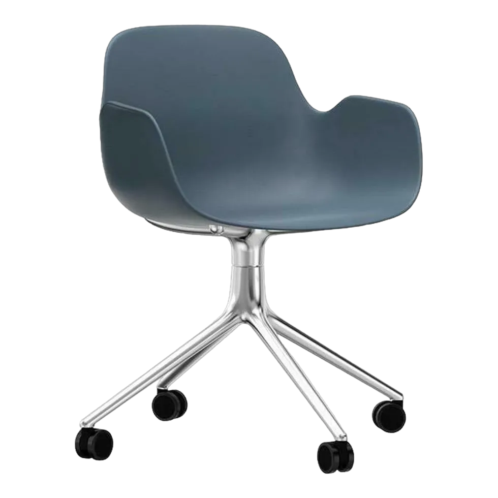 Chaise de bureau à roulettes avec accoudoirs en polypropylene bleue Swivel 4W bleu - Normann Copenhagen