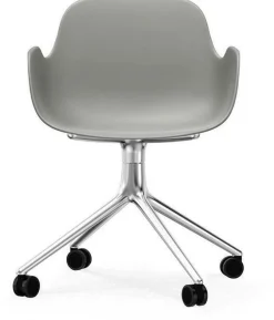 Chaise de bureau à roulettes avec accoudoirs en polypropylene grise Swivel 4W Grey - Normann Copenhagen