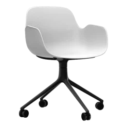 Chaise de bureau à roulettes avec accoudoirs en pp blanche et noire Swivel 4W blanc - Normann Copenhagen