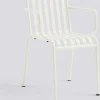 Chaise de jardin avec accoudoir en métal crème Palissade - HAY