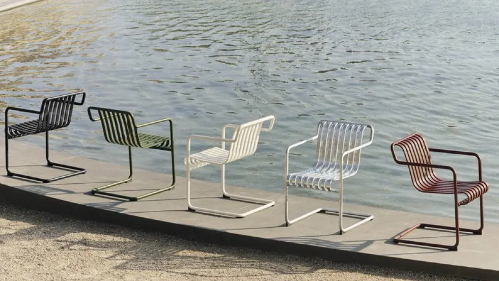 Chaise de jardin avec accoudoirs en acier galvanisé 54x65x80cm Palissade - HAY
