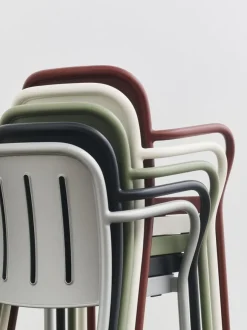 Chaise de jardin avec accoudoirs en métal anthracite Deville - HAY