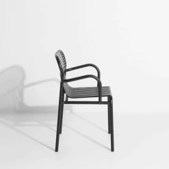 Chaise de jardin avec accoudoirs noire Week-End - Petite Friture