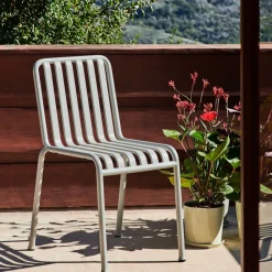 Chaise de jardin en métal anthracite Palissade - HAY