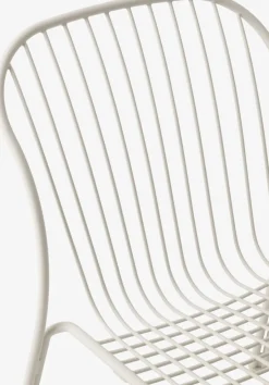 Chaise de jardin large en acier ivoire Thorvald SC100 - &tradition