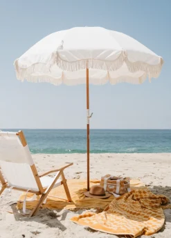 Chaise de plage pliante en tissu blanc Antique The Tommy Chair - Business & Pleasure