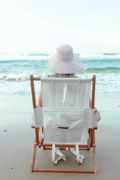 Chaise de plage pliante en tissu blanc Antique The Tommy Chair - Business & Pleasure