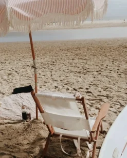 Chaise de plage pliante en tissu blanc Antique The Tommy Chair - Business & Pleasure