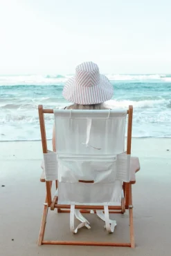 Chaise de plage pliante en tissu blanc Antique The Tommy Chair - Business & Pleasure