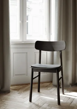 Chaise de salle à manger en frêne noir 47x78cm Soma - Woud