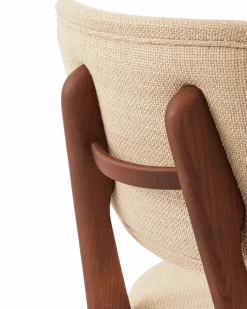 Chaise de salle à manger en tissu beige et bois de frêne Smooth Happy Days - Pols Potten