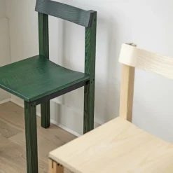 Chaise design en chêne vert Tal - Kann Design