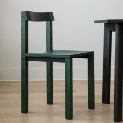 Chaise design en chêne vert Tal - Kann Design