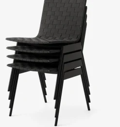 Chaise d'extérieur empilable en acier et textile noir chaud Ville AV33 - &Tradition