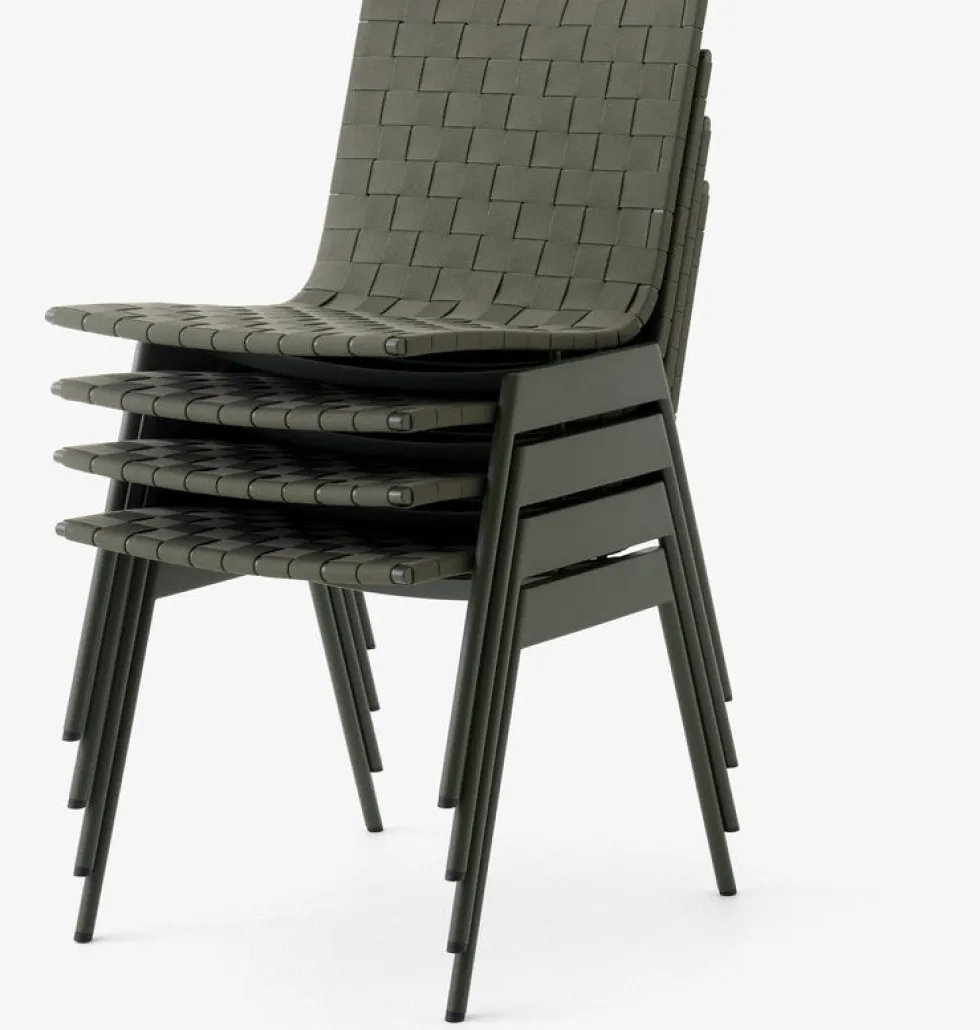Chaise d'extérieur en acier et textile vert bronze Ville AV33 - &Tradition