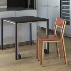 Chaise en acier baby pink Take - Matière Grise