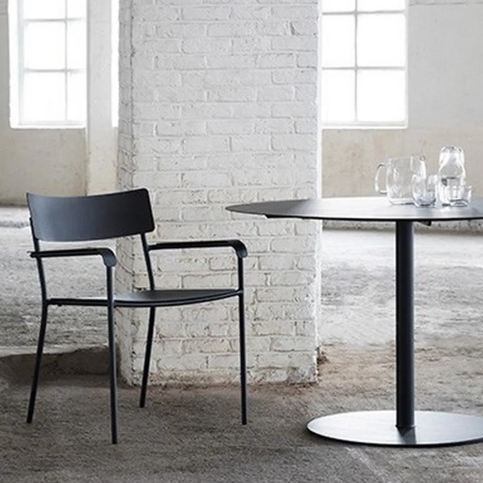 Chaise en aluminium avec accoudoirs noir August - Serax
