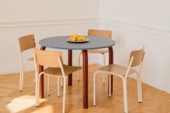 Chaise en bois de chêne et acier blanc Kei - noo.ma
