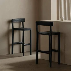 Chaise en bois de chêne noire Galta 75 - Kann Design