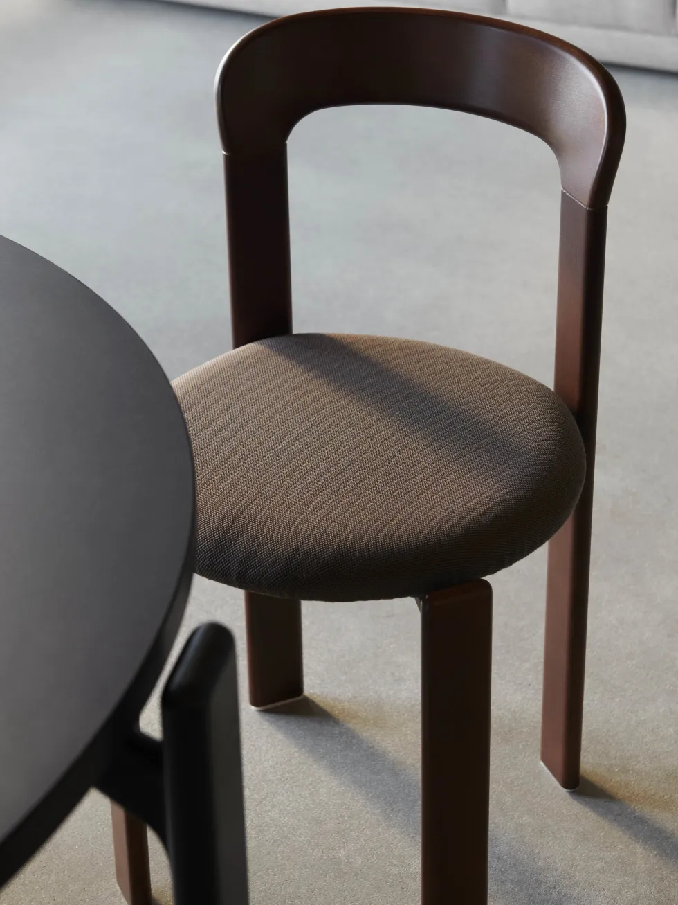 Chaise en bois de hêtre tapissé marron Rey - Hay
