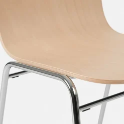 Chaise en bois naturel et cadre argenté Touchwood - Hem