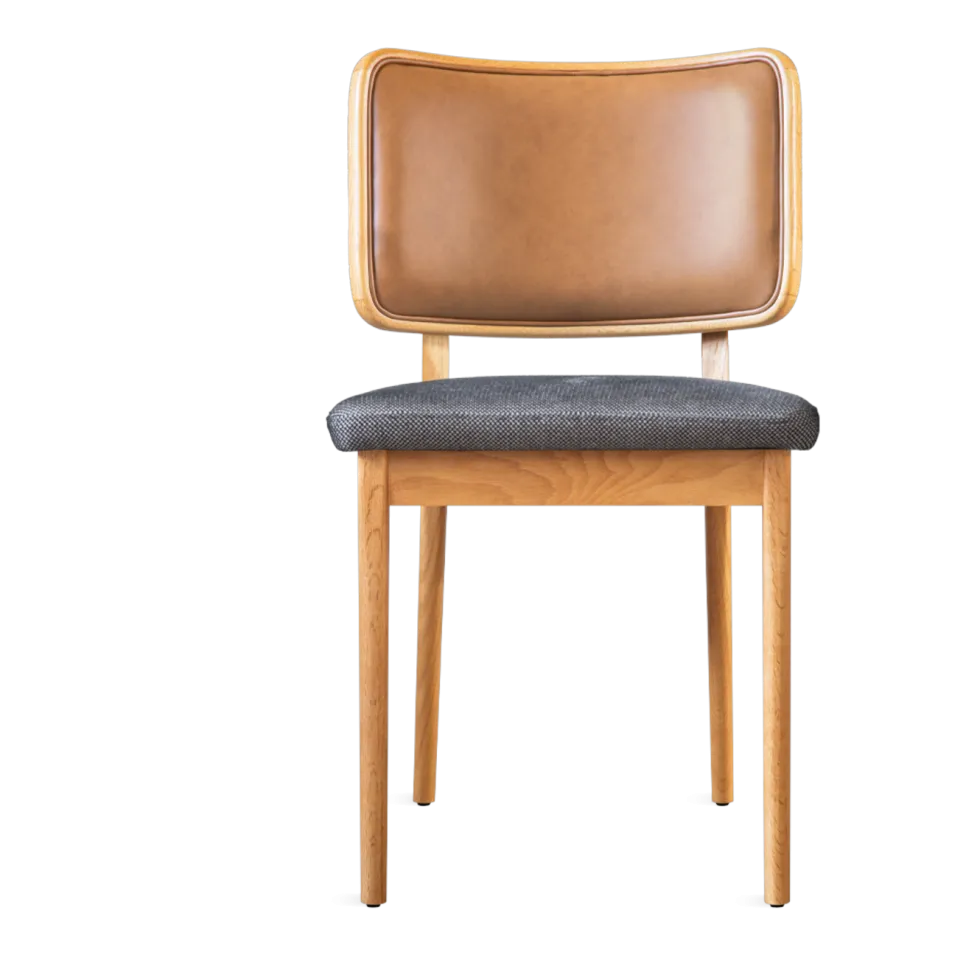 Chaise en chêne en cuir tabac et tissu caviar Tapissier - RED Edition