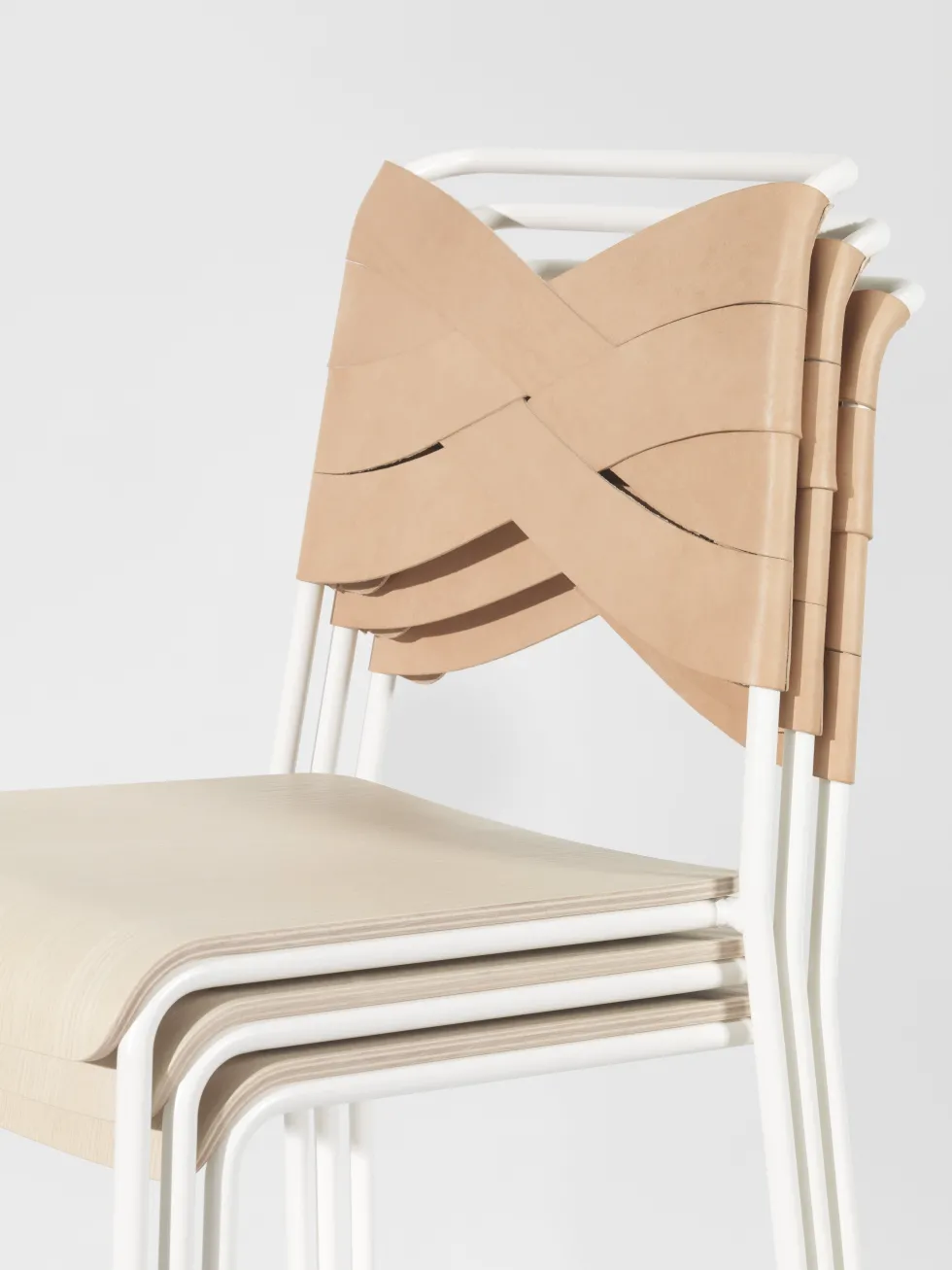 Chaise en chêne et cuir italien tanné Torso - Design house stockholm