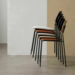 Chaise en chêne foncé Co Dining - Audo