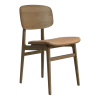 Chaise en chêne fumé clair et rembourrage en cuir camel NY11 - NORR11