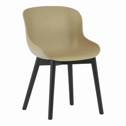 Chaise en chêne vernis noir et pp sable Hyg - Normann Copenhagen