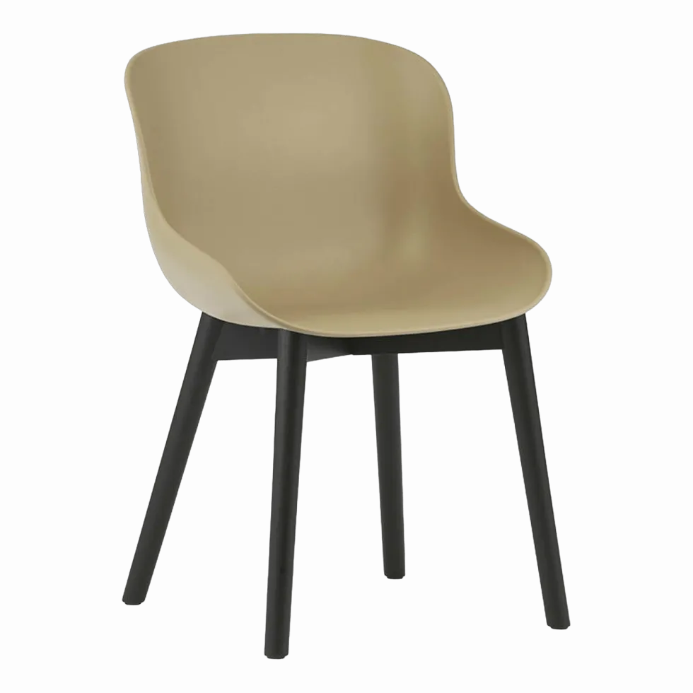 Chaise en chêne vernis noir et pp sable Hyg - Normann Copenhagen