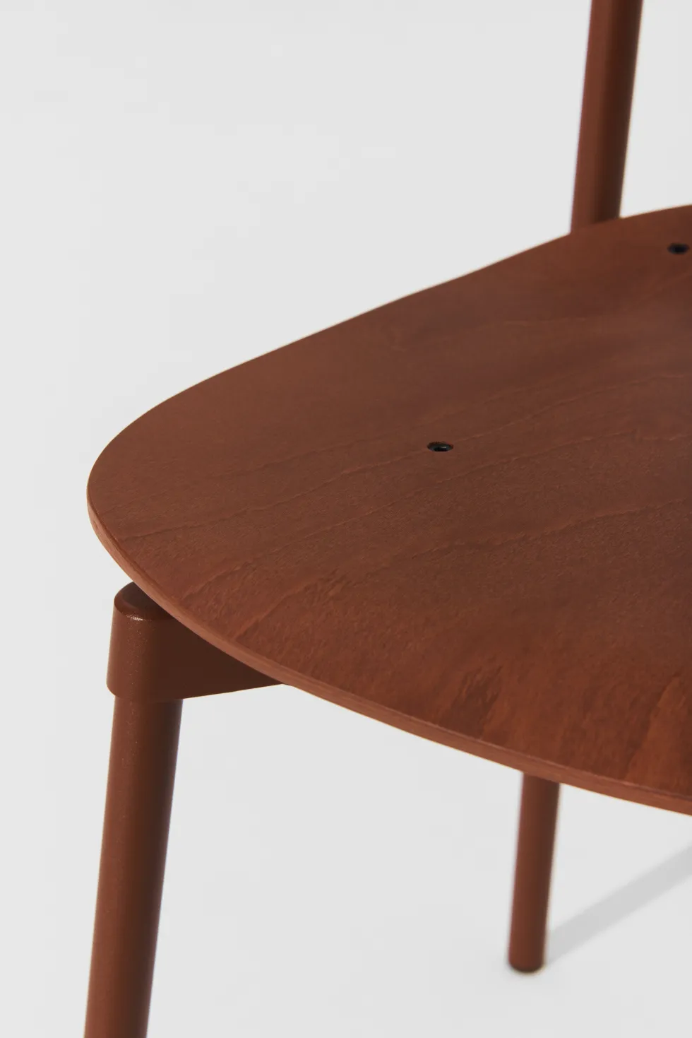 Chaise en hêtre et aluminium brun-rouge 78 cm Fromme - Petite Friture