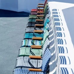 Chaise en métal et plastique gris foncé avec accoudoirs CLICK - Houe
