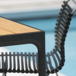 Chaise en métal et plastique gris foncé CLICK - Houe