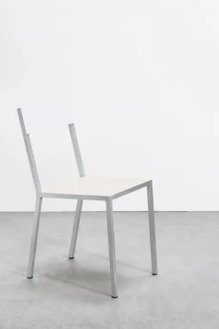 Chaise en métal ivoire et blanc 52x39x80cm - valerie_objects