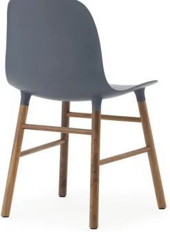 Chaise en noyer naturel et pp bleu Form - Normann Copenhagen