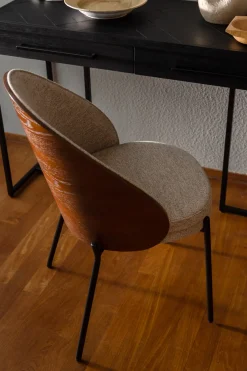 Chaise en tissu beige et bois de frêne et métal noir Rodin - Dutchbone