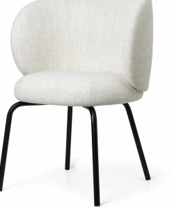 Chaise en tissu bouclé blanc sur pieds noirs 69 x 69 cm Rico - Ferm Living