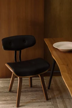 Chaise en tissu noir et bois de frêne Blackwood - Dutchbone