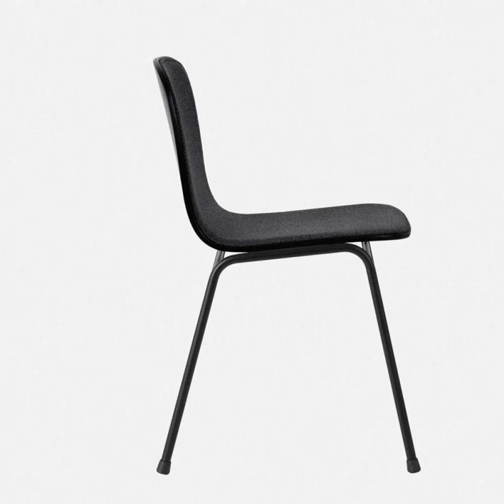 Chaise en tissu noir et cadre noir Touchwood - Hem