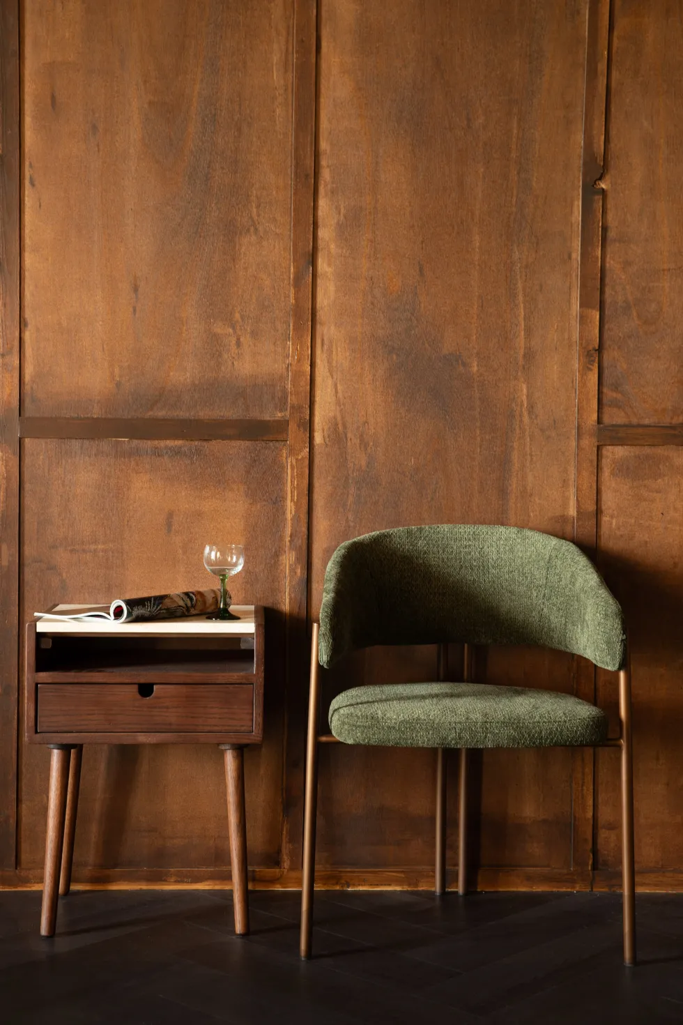 Chaise en tissu vert et acier bronze Naida - Dutchbone