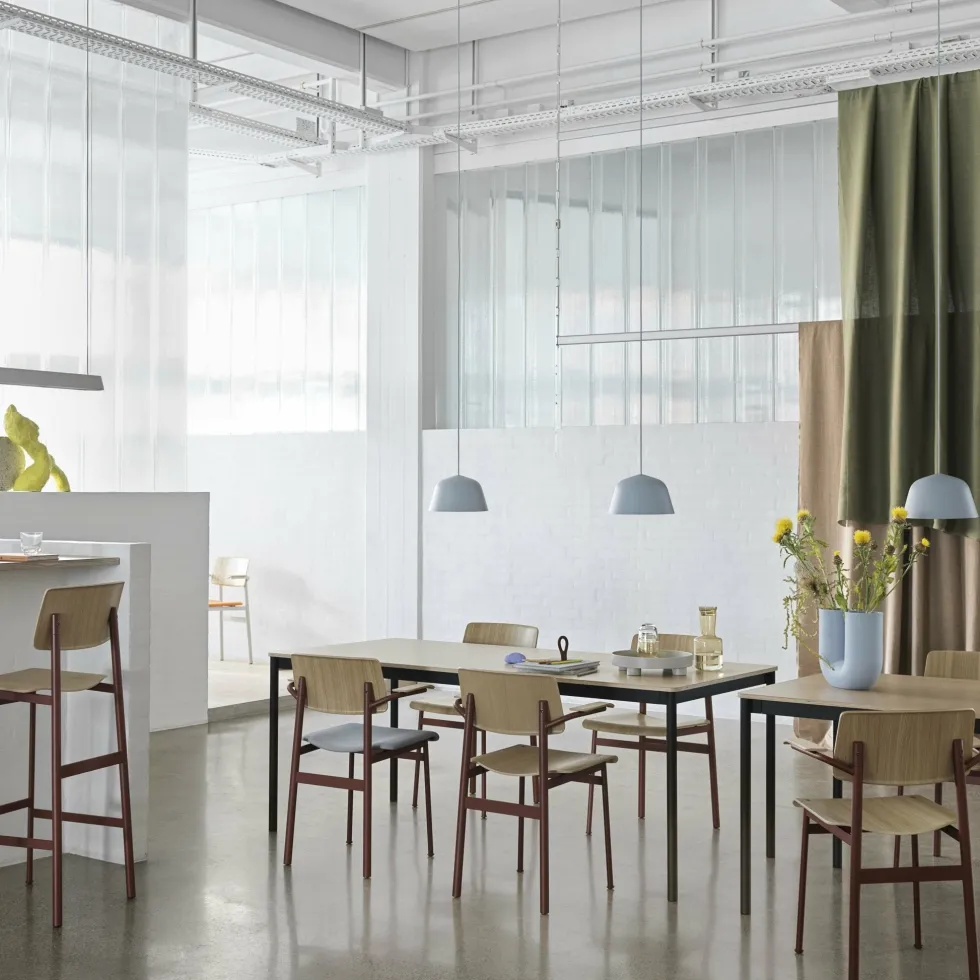 Chaise grise et bois naturel Loft - Muuto