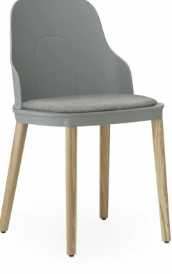Chaise à l'assise en tissu MLF gris et au piètement en chêne Allez Grey - Normann Copenhagen